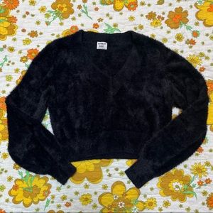 Aritzia - Sunday best sweater